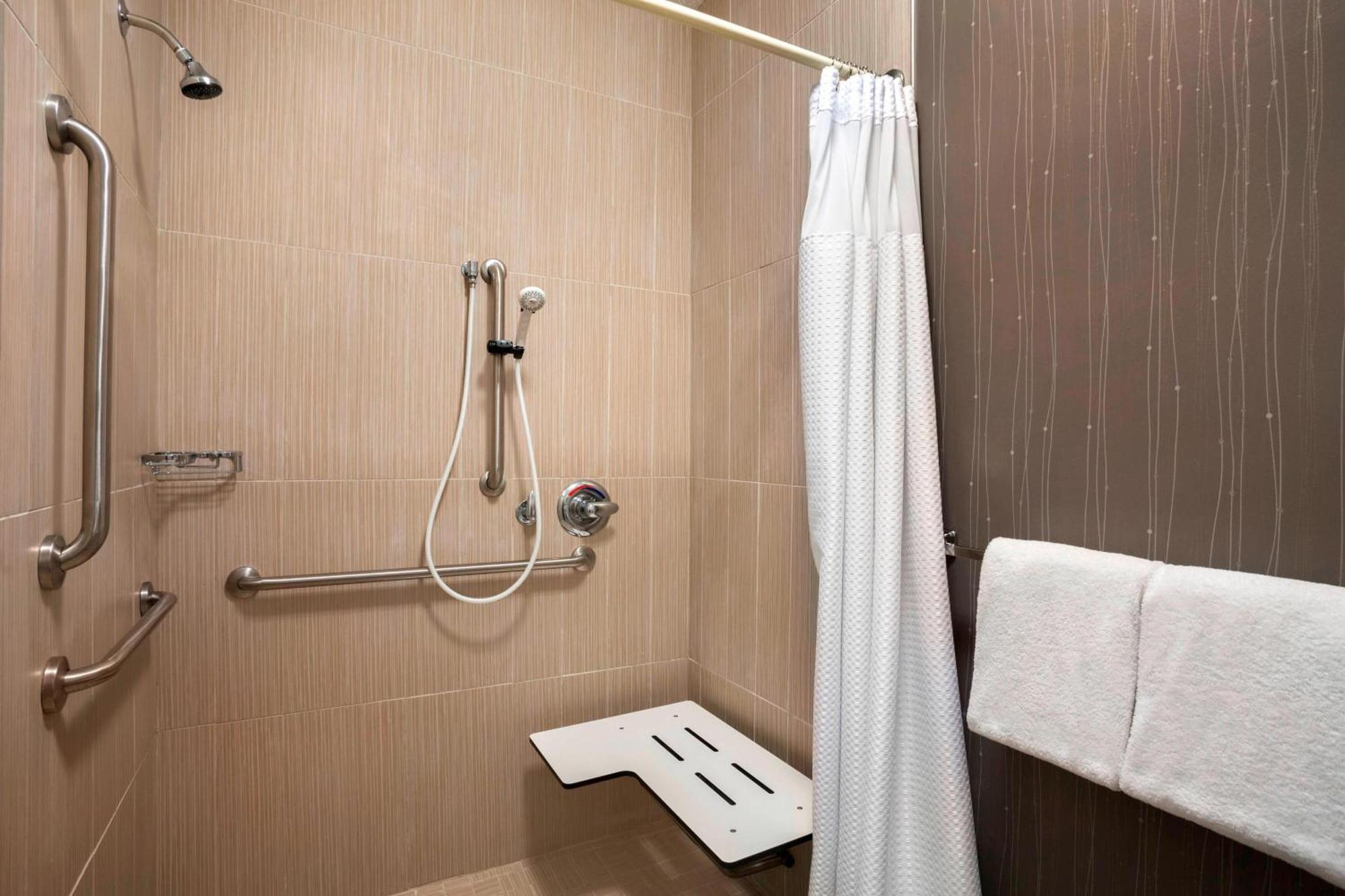 Courtyard By Marriott Champaign Hotel Luaran gambar